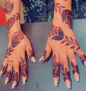 Meet your Posher, Ayan